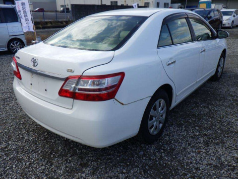 2013 Toyota Premio ZRT261[1]