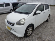 2012 Daihatsu Mira es