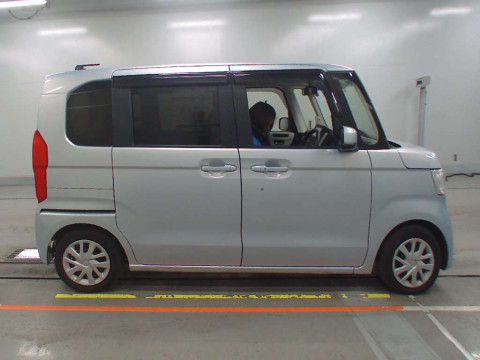 2018 Honda N-BOX JF3[2]