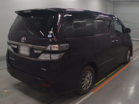 2011 Toyota Vellfire GGH25W[1]