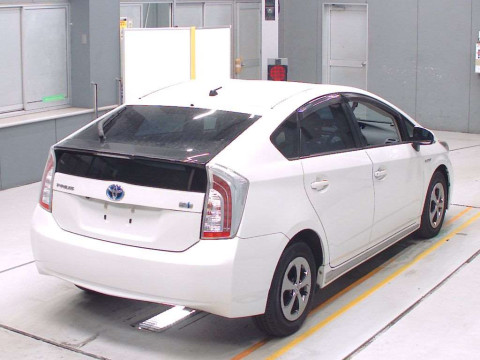 2013 Toyota Prius ZVW30[1]