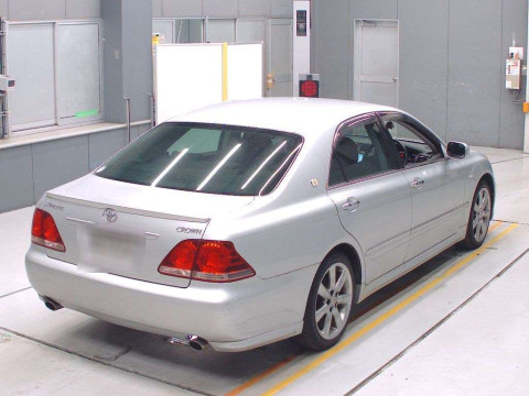 2006 Toyota Crown GRS180[1]