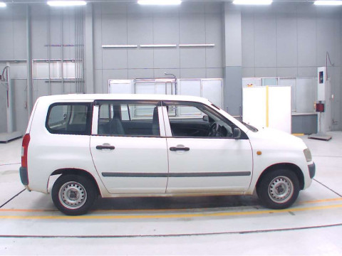 2004 Toyota Probox Wagon NCP58G[2]