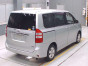 2010 Toyota Noah