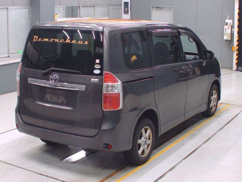 2008 Toyota Noah ZRR75G[1]