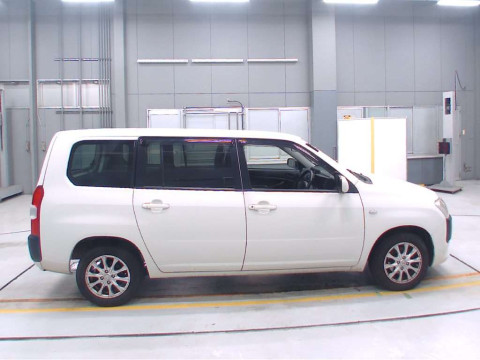 2016 Toyota Probox NCP160V[2]