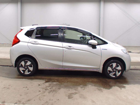 2014 Honda Fit Hybrid GP6[2]