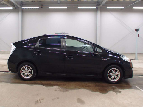 2010 Toyota Prius ZVW30[2]