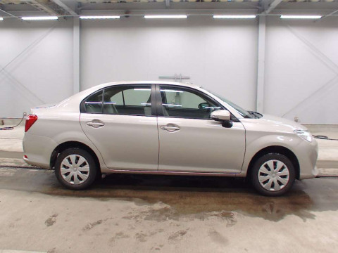 2016 Toyota Corolla Axio NZE164[2]