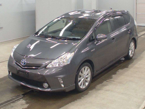 2014 Toyota Prius alpha ZVW41W[0]