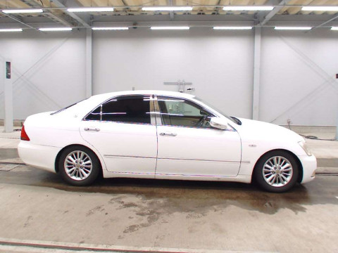 2006 Toyota Crown GRS180[2]