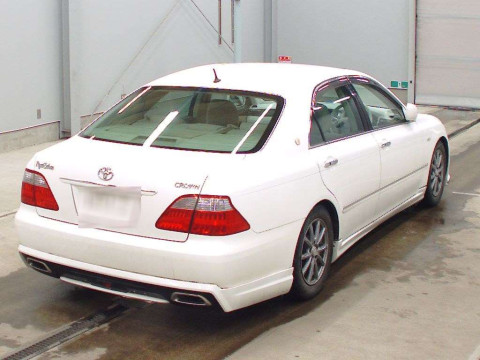 2006 Toyota Crown GRS182[1]