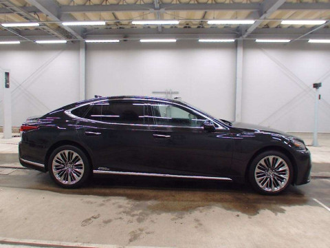 2018 Lexus LS GVF55[2]