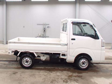 2017 Daihatsu Hijet Truck S510P[2]