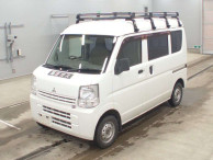 2016 Mitsubishi Minicab Van