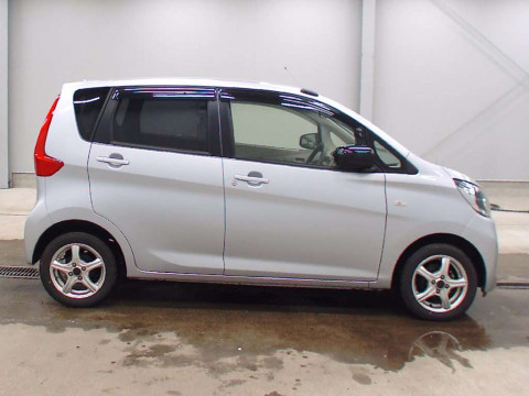 2014 Mitsubishi eK Wagon B11W[2]