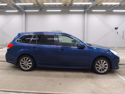 2010 Subaru Legacy Touring Wagon BR9[2]