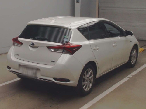 2016 Toyota Auris ZWE186H[1]