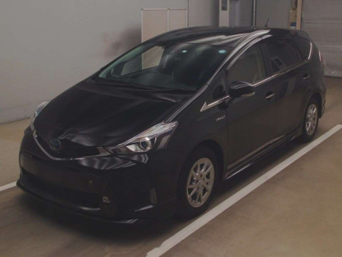 2019 Toyota Prius alpha ZVW41W[0]