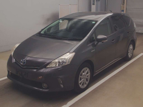 2011 Toyota Prius alpha ZVW40W[0]