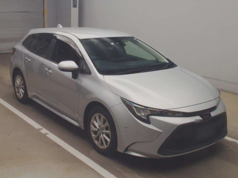 2020 Toyota Corolla Touring Wagon ZRE212W[2]