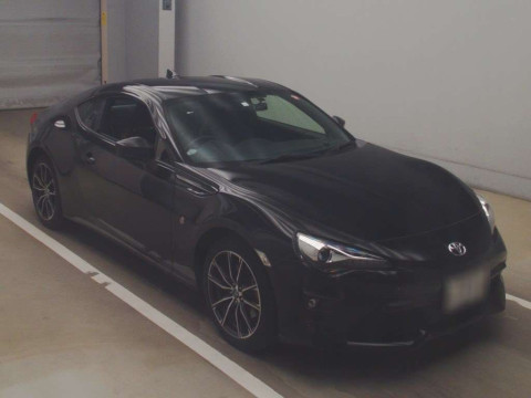 2020 Toyota 86 ZN6[2]