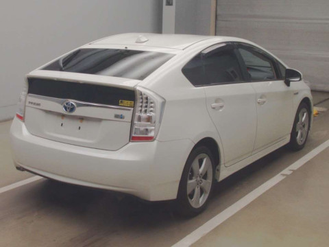 2010 Toyota Prius ZVW30[1]