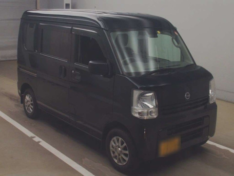 2015 Nissan NV100 Clipper DR17V[2]