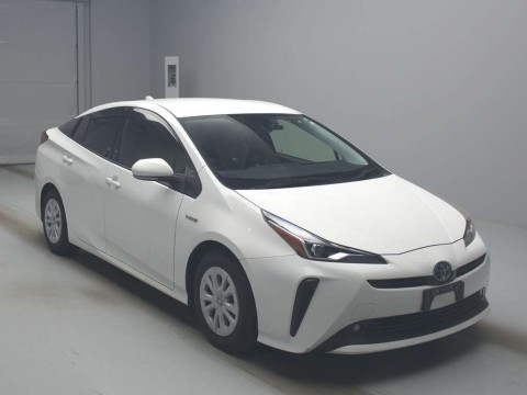 2020 Toyota Prius ZVW51[2]