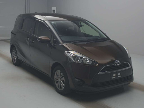 2016 Toyota Sienta NSP170G[2]