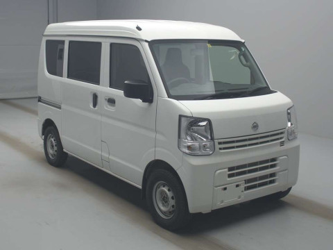 2023 Nissan NV100 Clipper DR17V[2]