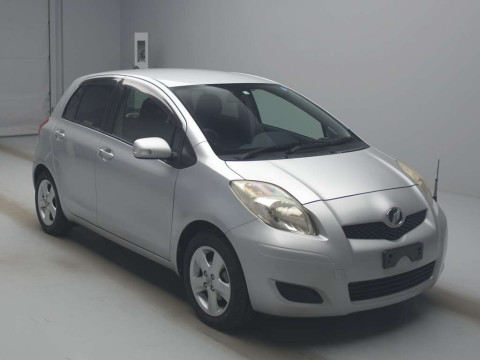 2007 Toyota Vitz SCP90[2]