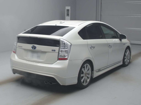 2011 Toyota Prius ZVW30[1]