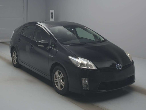 2010 Toyota Prius ZVW30[2]