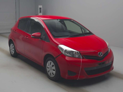 2014 Toyota Vitz KSP130[2]