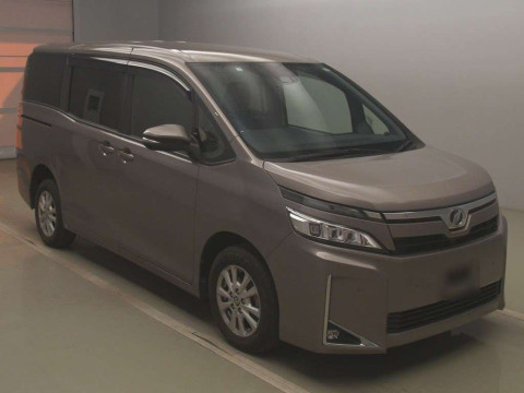 2020 Toyota Voxy ZRR85G[2]