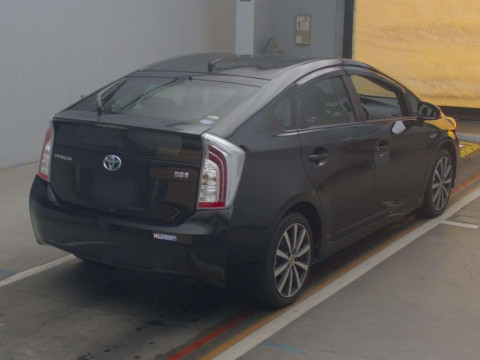 2014 Toyota Prius ZVW30[1]