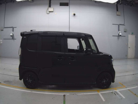 2022 Honda N-BOX CUSTOM JF3[2]