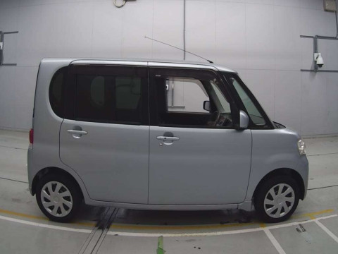 2011 Daihatsu Tanto L375S[2]