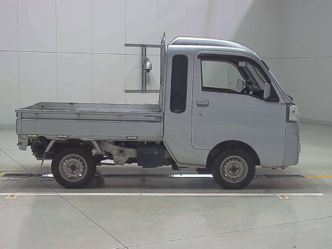 2019 Daihatsu Hijet Truck S510P[2]