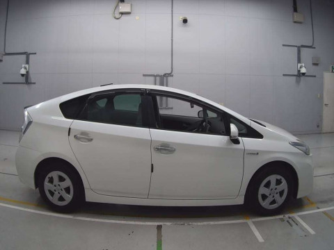 2009 Toyota Prius ZVW30[2]