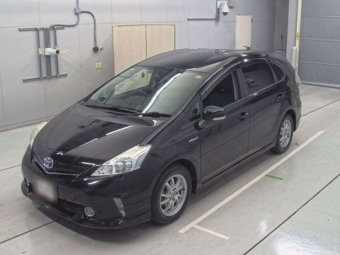 2012 Toyota Prius alpha ZVW41W[0]