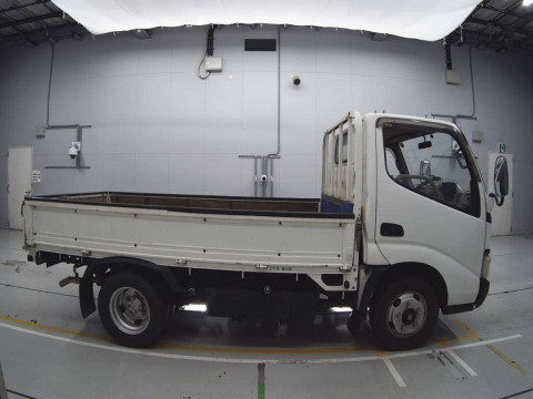 2003 Toyota Dyna Truck BU301[2]