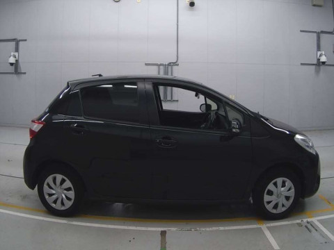 2018 Toyota Vitz KSP130[2]