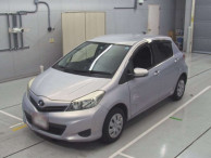 2013 Toyota Vitz