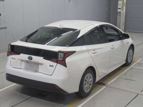 2020 Toyota Prius ZVW51[1]