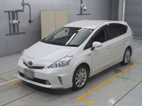 2014 Toyota Prius alpha ZVW41W[0]