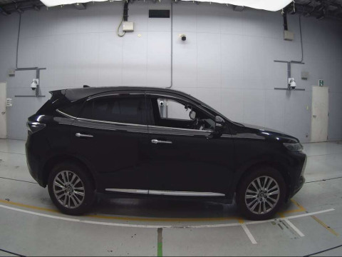 2014 Toyota Harrier ZSU60W[2]