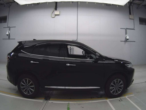 2017 Toyota Harrier ZSU60W[2]