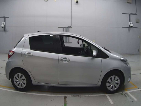 2019 Toyota Vitz NSP130[2]